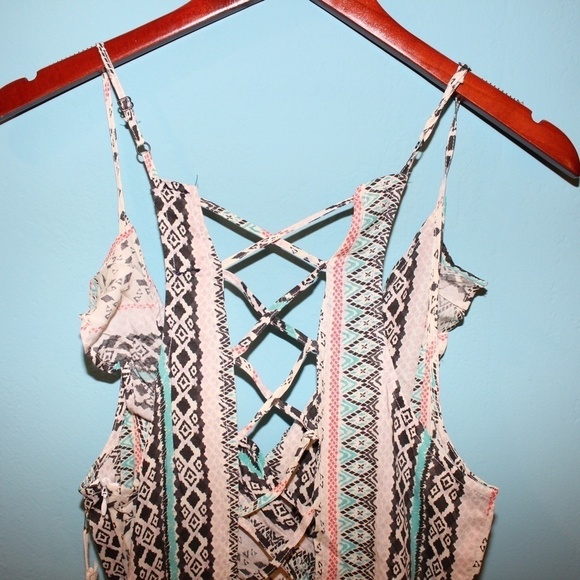 Ocean Drive Tribal Print Dress Lace Back Medium NWT - Picture 6 of 7